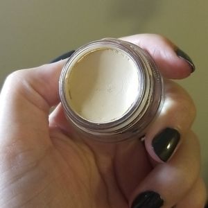 MAC Pro Longwear Paint Pot in Soft Ochre